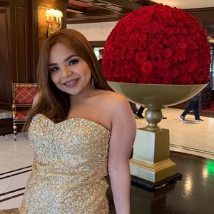 Meet your Posher, Sara